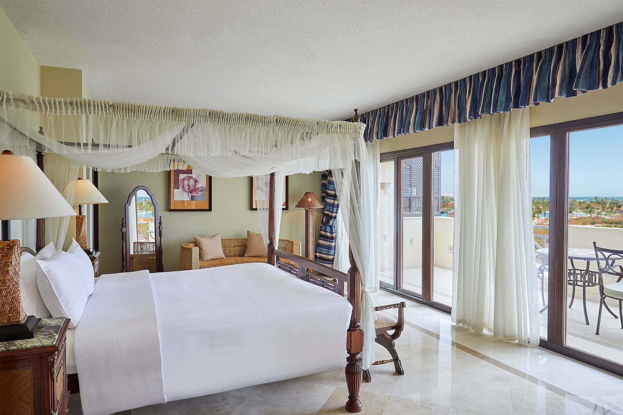 ADD Properties - Steigenberger ALDAU Beach Hotel - SABH Presidential Suite - Bedroom 1