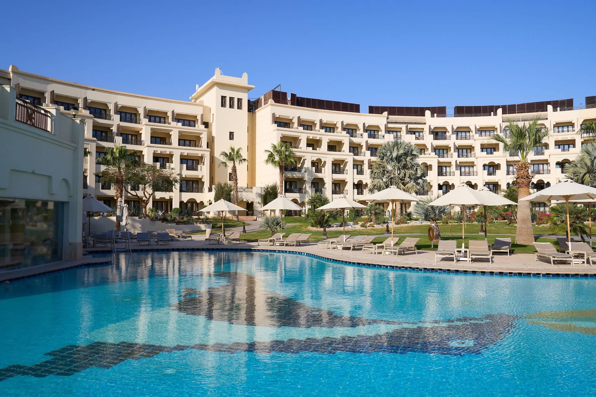 ADD Properties - Steigenberger ALDAU Beach Hotel - Salt water heated pool