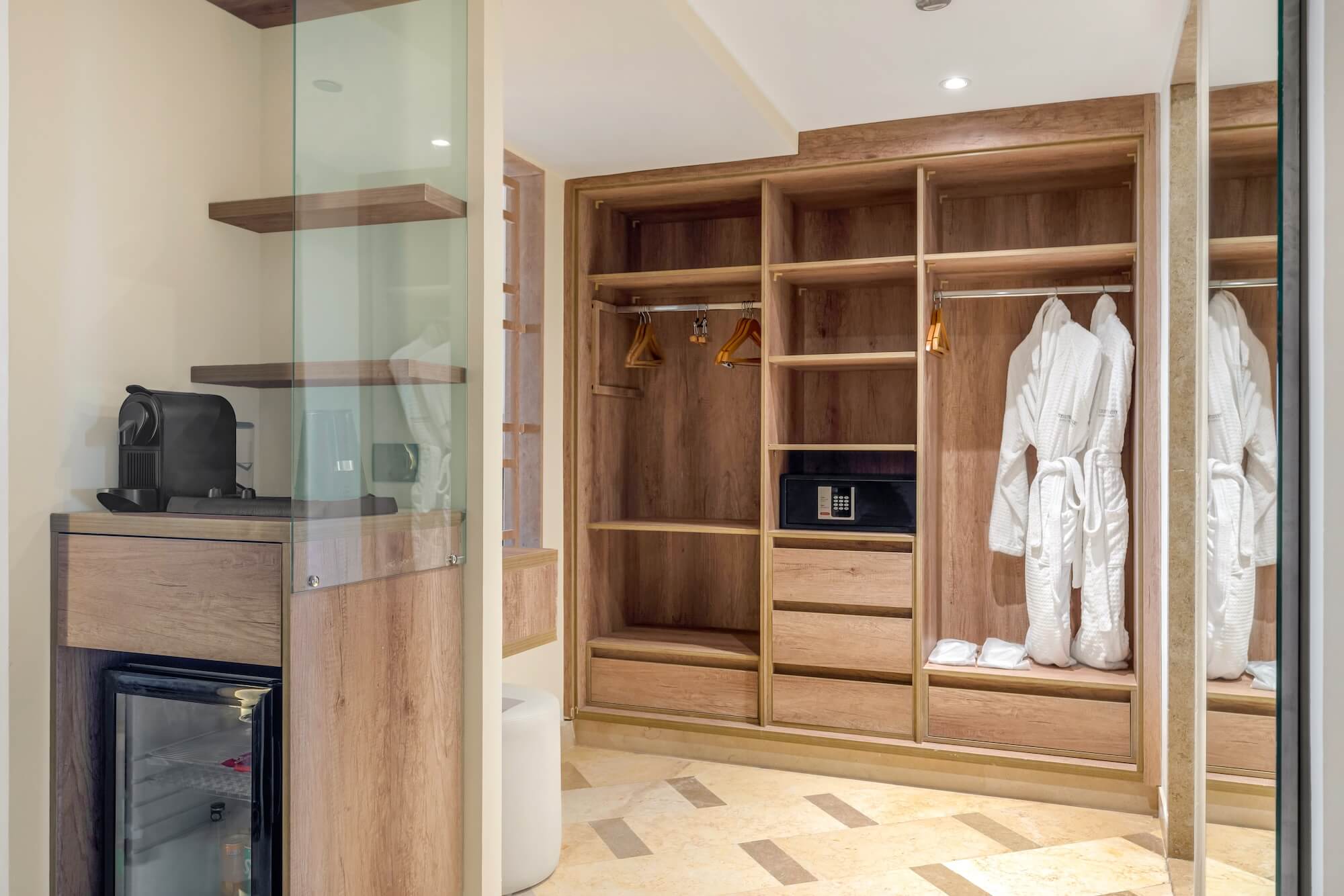 ADD Properties - Steigenberger ALDAU Beach Hotel - Standard, Superior, Family, Elite Suites